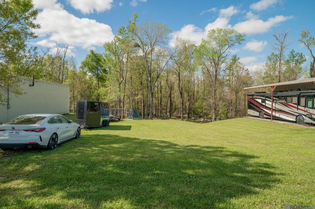 14164 Bayou Terrace Dr, St Amant, LA 70774