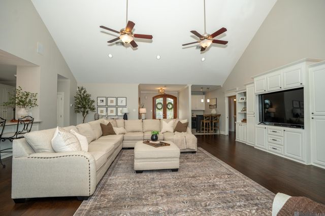 14164 Bayou Terrace Dr, St Amant, LA 70774