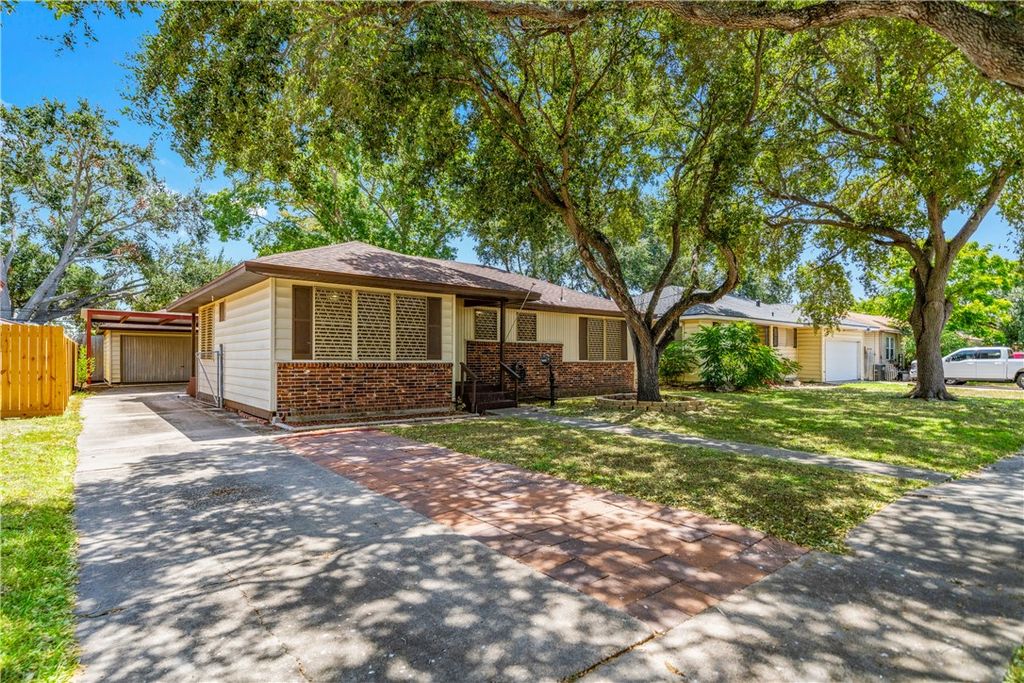4122 Cott St, Corpus Christi, TX 78411 — photo 2