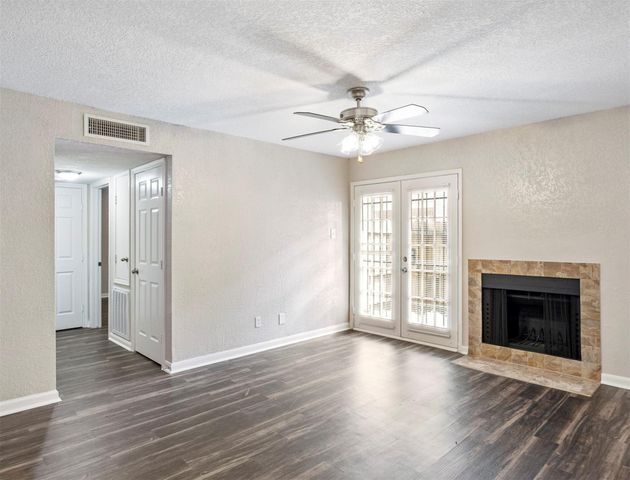 12500 Sandpiper Drive 27, Houston, TX 77035