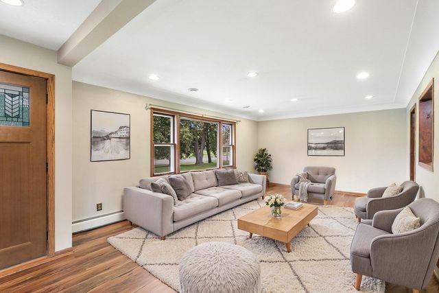 13620 Vinewood Lane N, Dayton, MN 55327