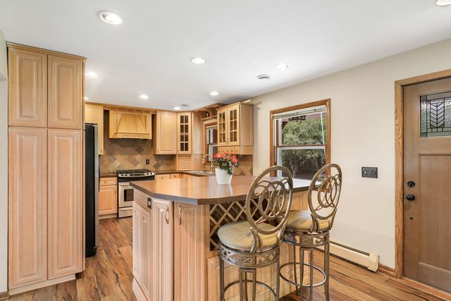 13620 Vinewood Lane N, Dayton, MN 55327