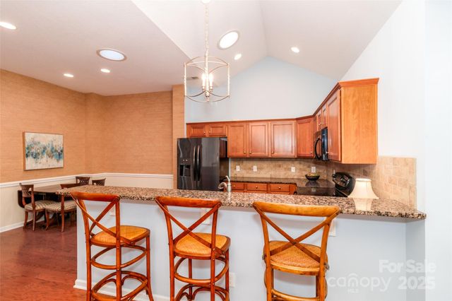 3546 S Bank Court, Matthews, NC 28105