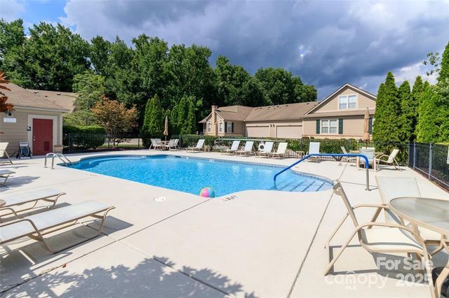 3546 S Bank Court, Matthews, NC 28105