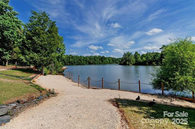 3546 S Bank Court, Matthews, NC 28105