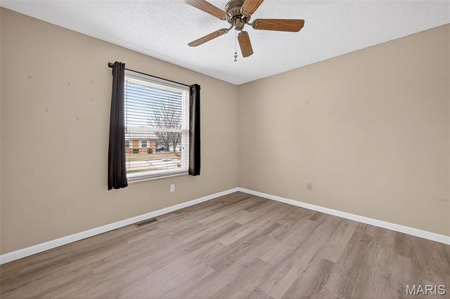 21 Lemon Tree Drive, St Peters, MO 63376