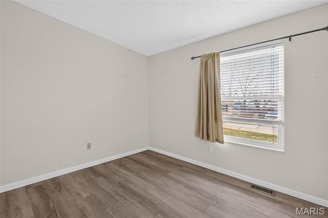 21 Lemon Tree Drive, St Peters, MO 63376