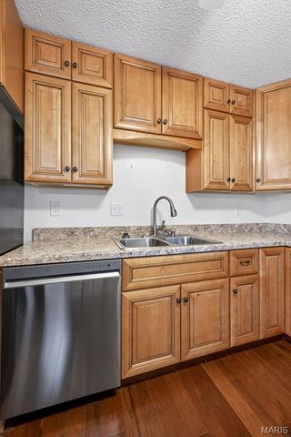 21 Lemon Tree Drive, St Peters, MO 63376