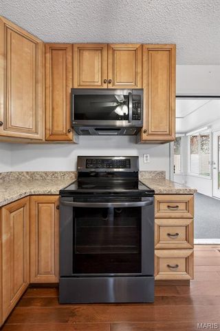 21 Lemon Tree Drive, St Peters, MO 63376