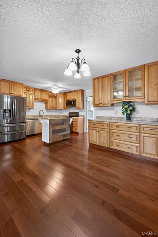 21 Lemon Tree Drive, St Peters, MO 63376