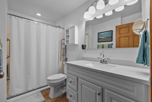 215 E WINNEBAGO STREET, Appleton, WI 54911