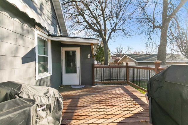 215 E WINNEBAGO STREET, Appleton, WI 54911