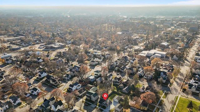 215 E WINNEBAGO STREET, Appleton, WI 54911