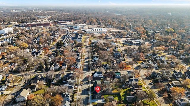 215 E WINNEBAGO STREET, Appleton, WI 54911