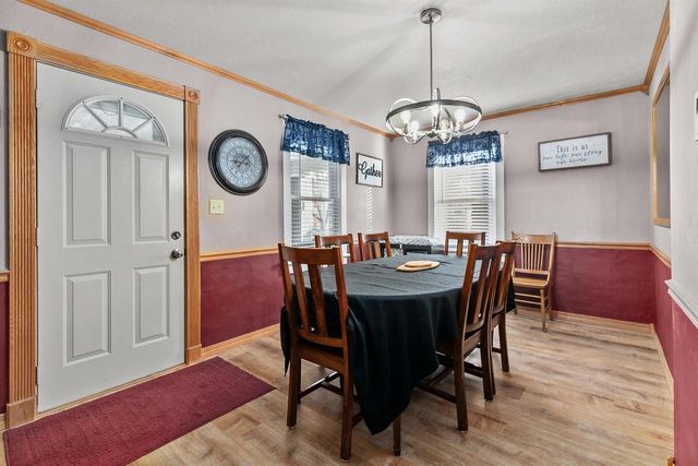 215 E WINNEBAGO STREET, Appleton, WI 54911