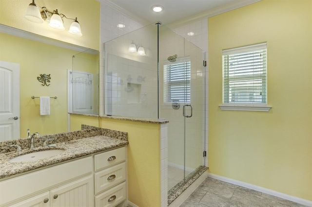 934 S Cove, Crystal Beach, TX 77650