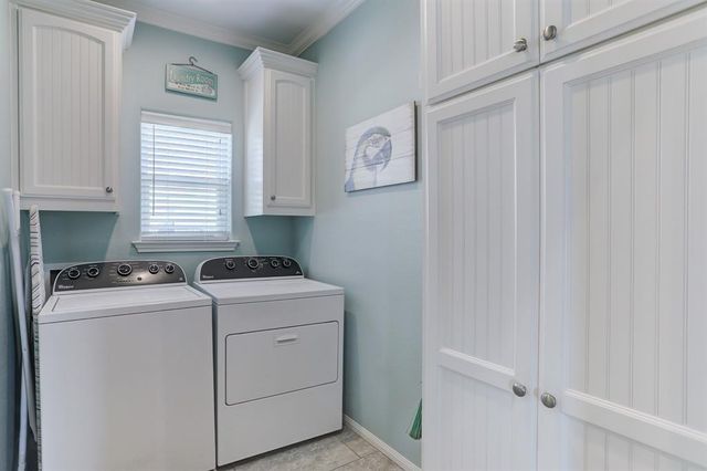 934 S Cove, Crystal Beach, TX 77650