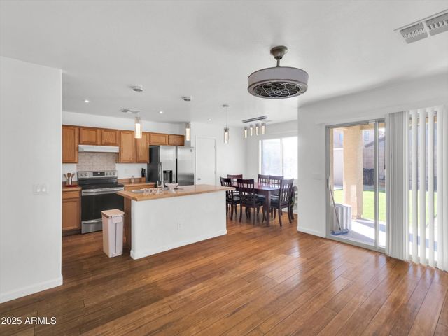 10911 W MEADOWBROOK Avenue, Phoenix, AZ 85037