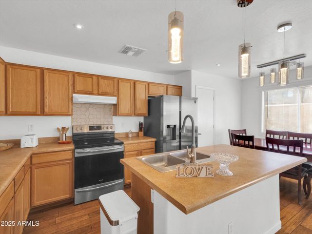 10911 W MEADOWBROOK Avenue, Phoenix, AZ 85037