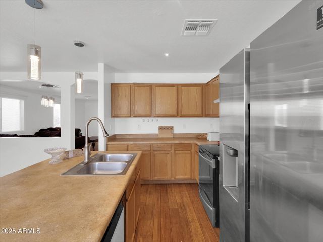 10911 W MEADOWBROOK Avenue, Phoenix, AZ 85037