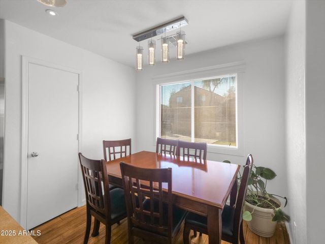 10911 W MEADOWBROOK Avenue, Phoenix, AZ 85037