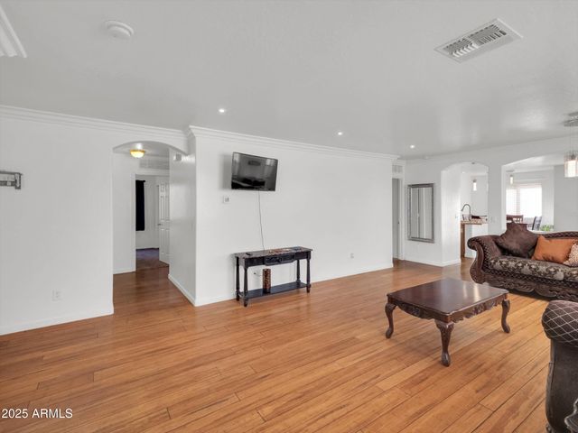 10911 W MEADOWBROOK Avenue, Phoenix, AZ 85037