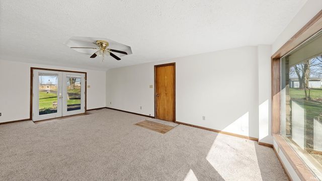 3322 Tunnelton Road, Bedford, IN 47421