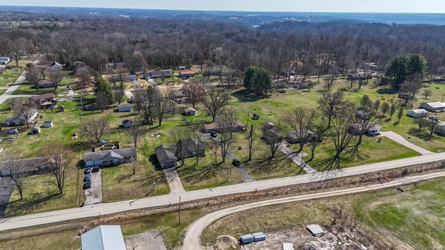 3322 Tunnelton Road, Bedford, IN 47421