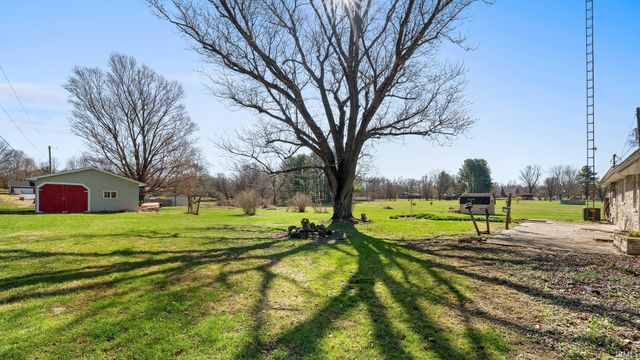 3322 Tunnelton Road, Bedford, IN 47421