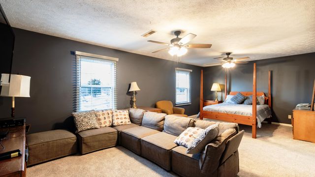4340 Meadow Lane, Paducah, KY 42001