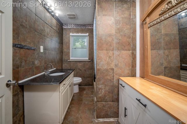 10760 Troy Street, Oak Park, MI 48237