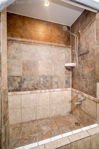 10760 Troy Street, Oak Park, MI 48237