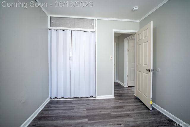 10760 Troy Street, Oak Park, MI 48237