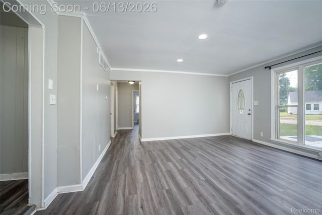 10760 Troy Street, Oak Park, MI 48237