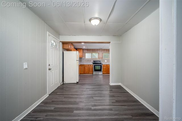 10760 Troy Street, Oak Park, MI 48237