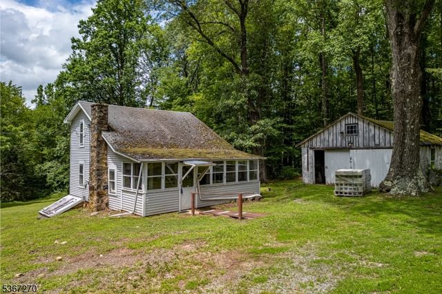 509 W Hill Rd, Lebanon Twp., NJ 08826