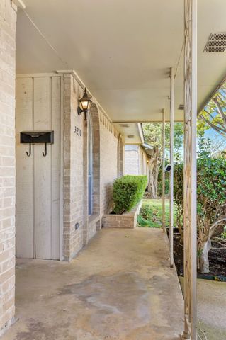 3210 Russwood Lane, Garland, TX 75044