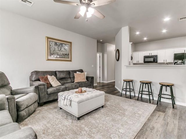 709 NE 20th Terrace, Newcastle, OK 73065