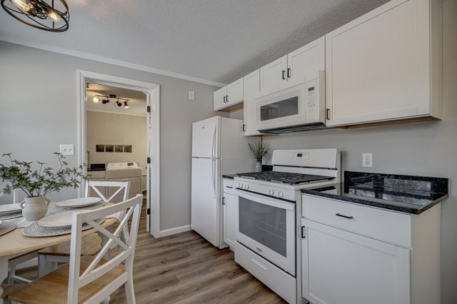 1690 2nd Avenue, Newport, MN 55055