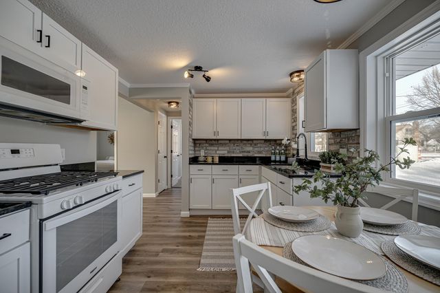 1690 2nd Avenue, Newport, MN 55055