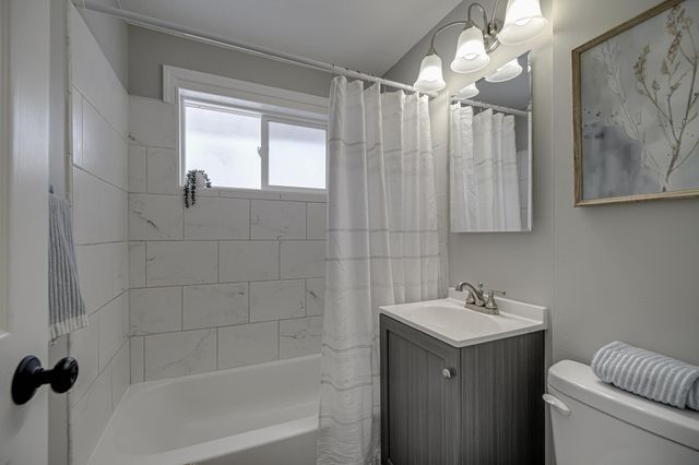 1690 2nd Avenue, Newport, MN 55055