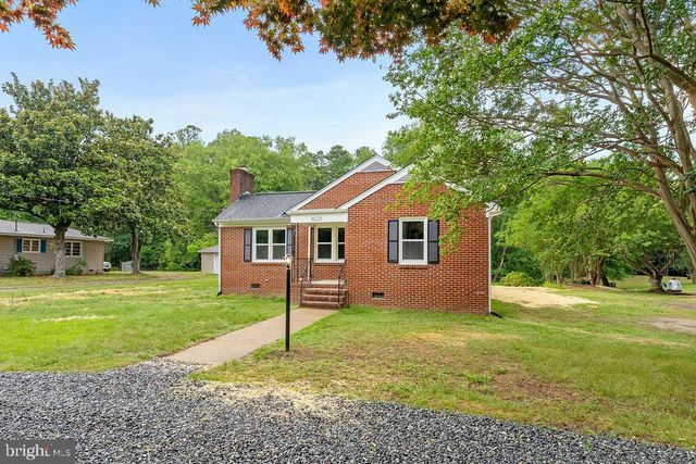 10221 DAHLGREN RD, King George, VA 22485