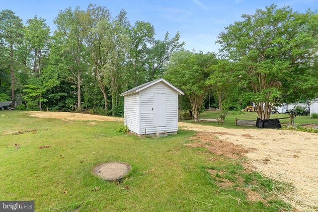 10221 DAHLGREN RD, King George, VA 22485