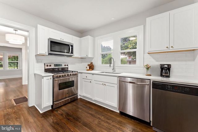 10221 DAHLGREN RD, King George, VA 22485