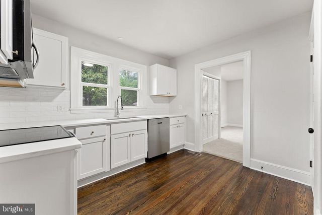 10221 DAHLGREN RD, King George, VA 22485