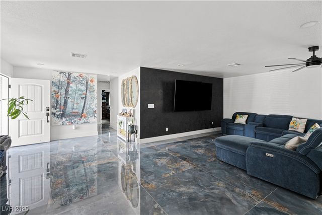 4231 Rimcrest Road, Las Vegas, NV 89121