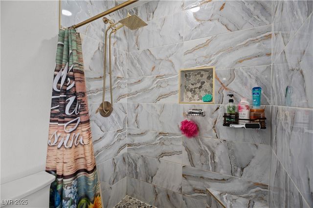 4231 Rimcrest Road, Las Vegas, NV 89121