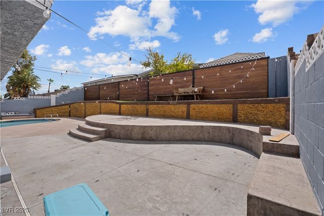 4231 Rimcrest Road, Las Vegas, NV 89121