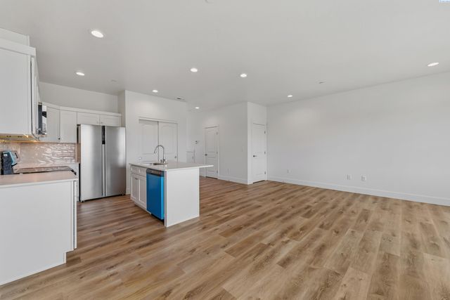 4501 Road 114, Pasco, WA 99301