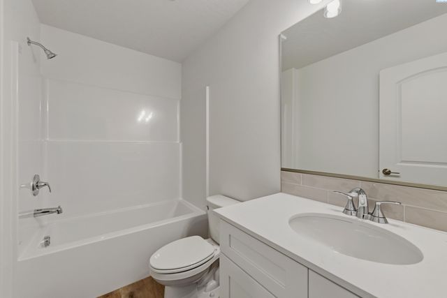 4501 Road 114, Pasco, WA 99301